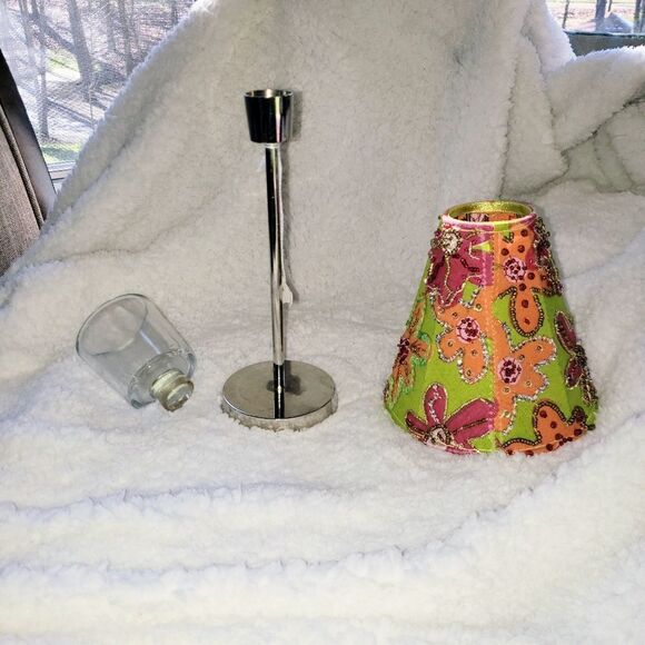 Vanity Set 3 Piece - Picture 5 of 13